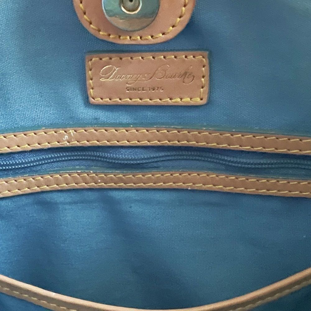 Dooney & Bourke Disney Cruise Line Fantasy Inaugural Sailing Tote Bag & Wristlet - Picture 14 of 16